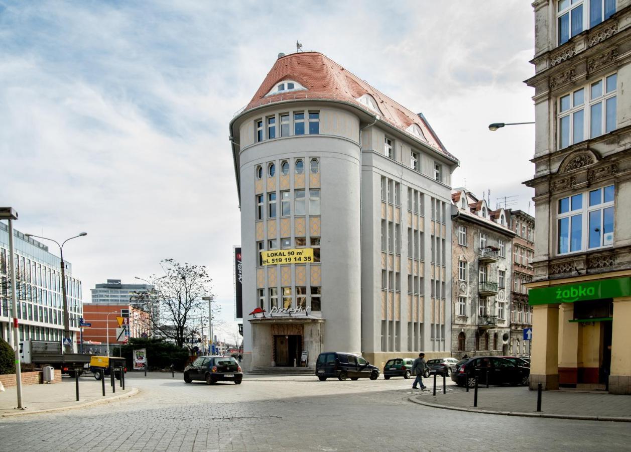 Max Berg Hostel Wrocław Exteriör bild